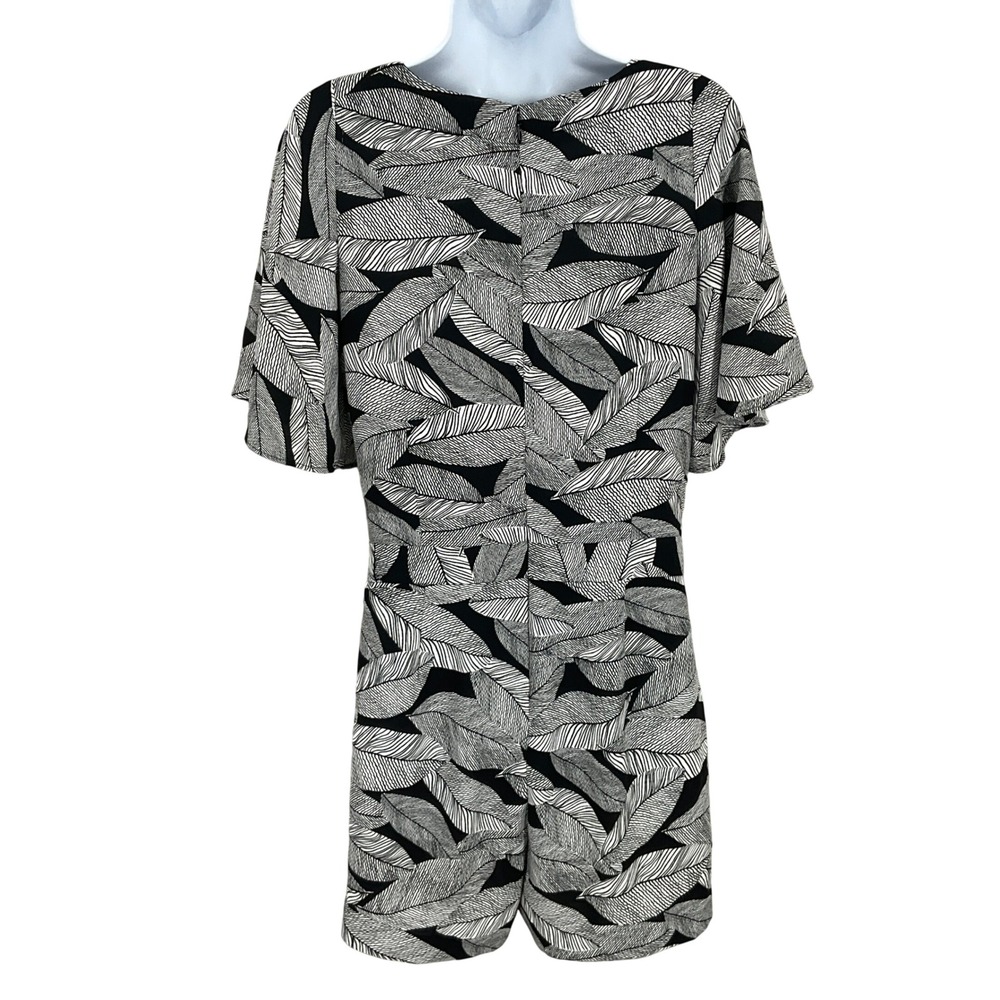 LOFT Romper Womens 8P Black Leaf Print V-Neck Pocket Botanical‎ Resort Travel - Picture 2 of 16